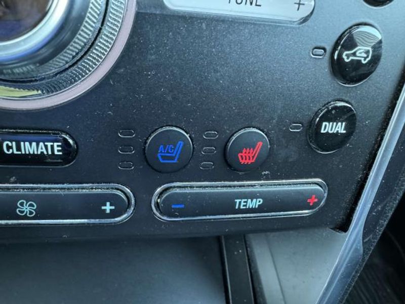 Vehicle image 20 of 21