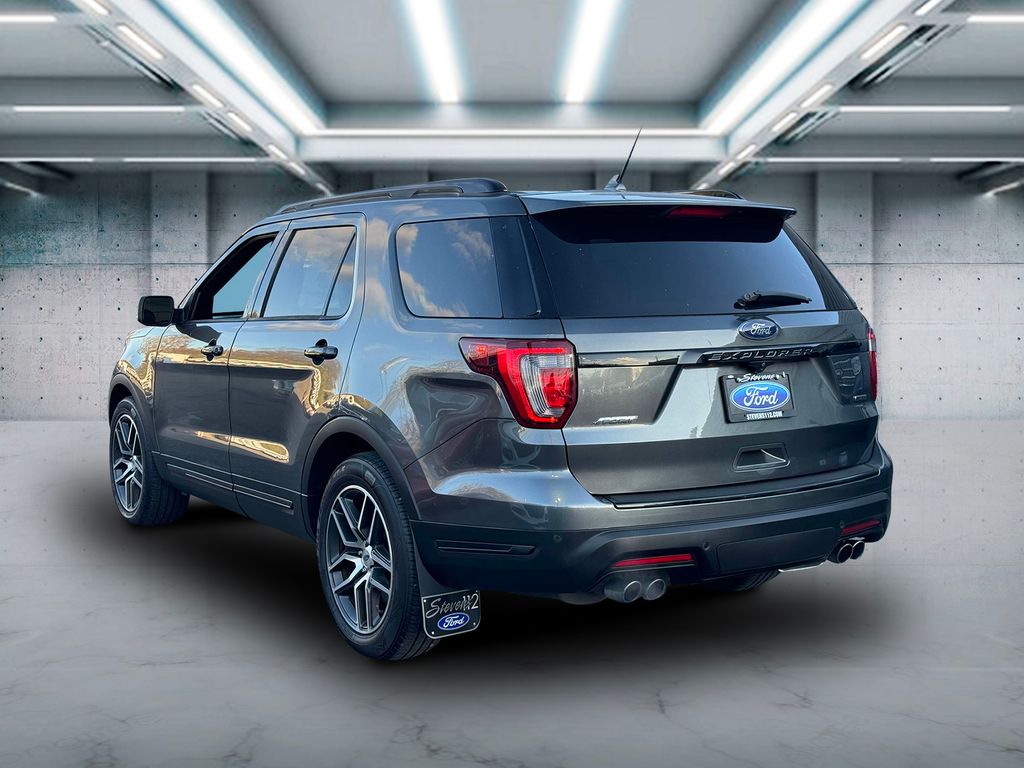 Vehicle image 5 of 21