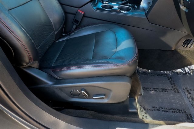 Vehicle image 43 of 78