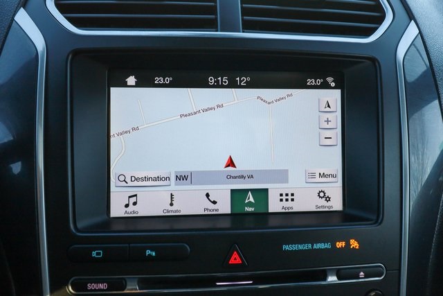 Vehicle image 15 of 78