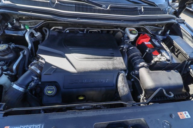 Vehicle image 28 of 78