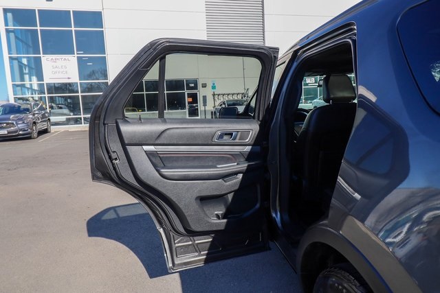 Vehicle image 36 of 78