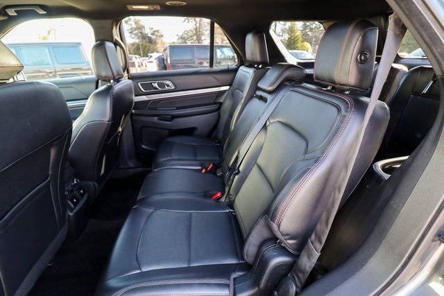 Vehicle image 34 of 78