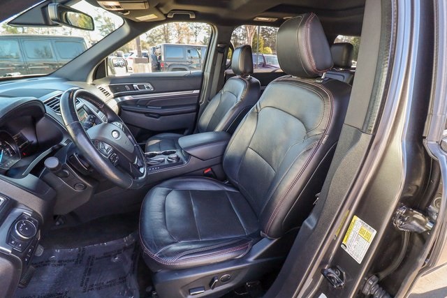 Vehicle image 29 of 78