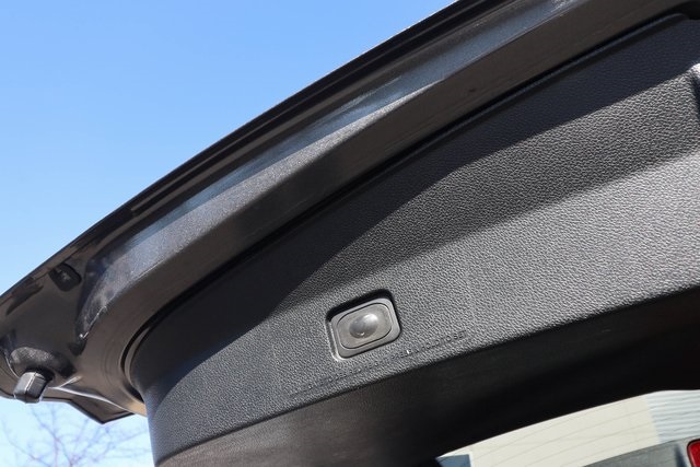Vehicle image 41 of 78