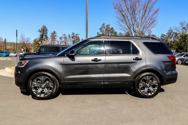 Vehicle image 2 of 78