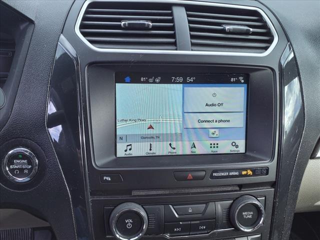 Vehicle image 18 of 22
