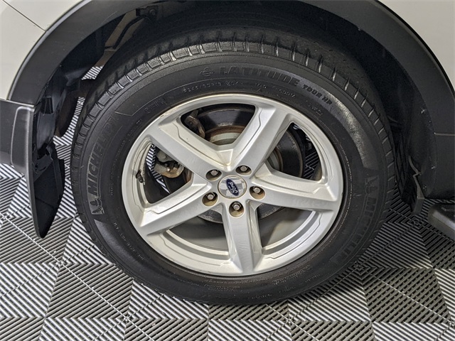 Vehicle image 28 of 28