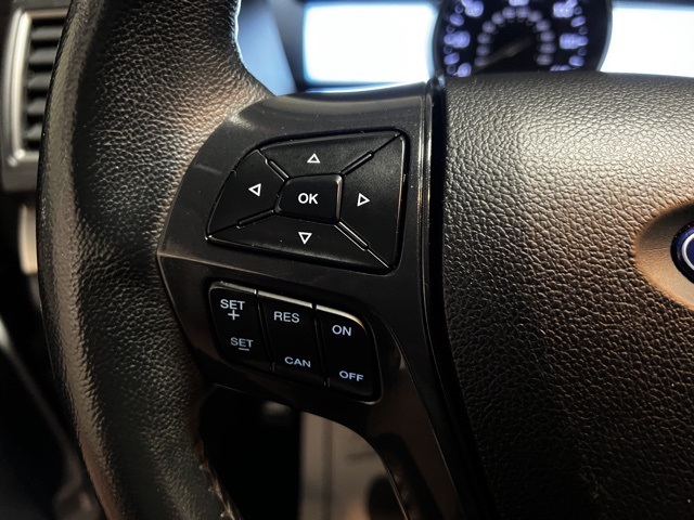 Vehicle image 35 of 49