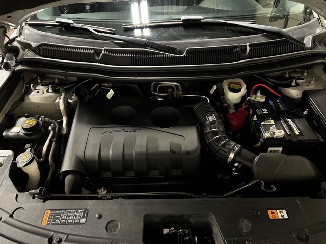 Vehicle image 45 of 49