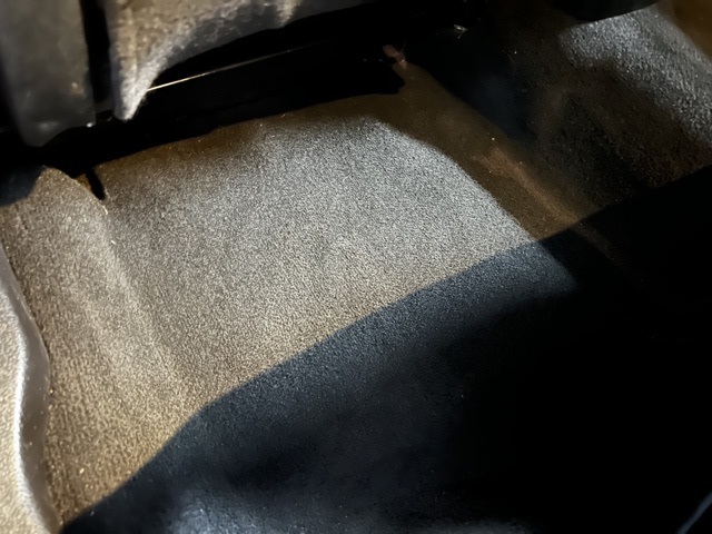 Vehicle image 19 of 49