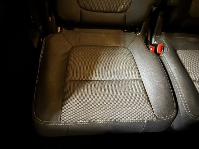 Vehicle image 25 of 49