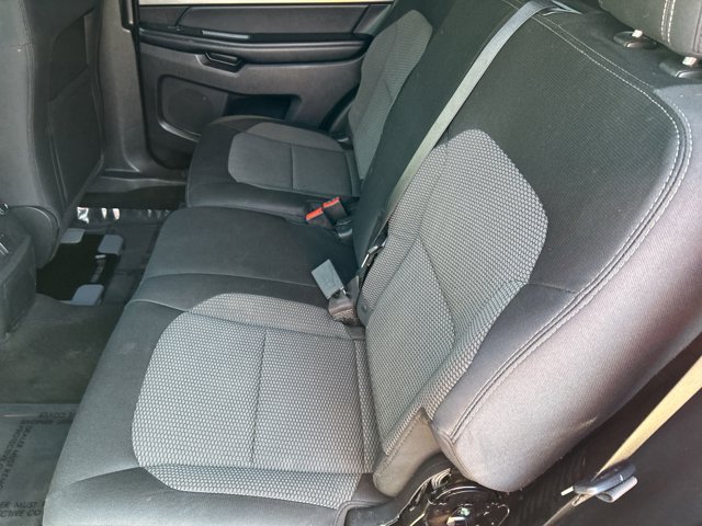 Vehicle image 23 of 28