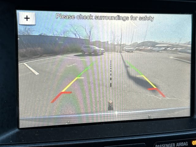 Vehicle image 15 of 28