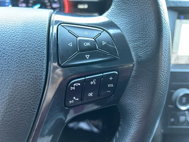 Vehicle image 18 of 28
