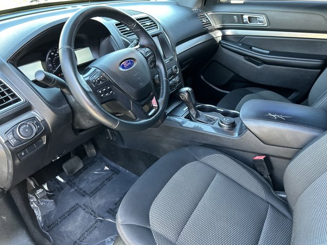 Vehicle image 12 of 28