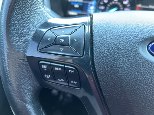 Vehicle image 17 of 28