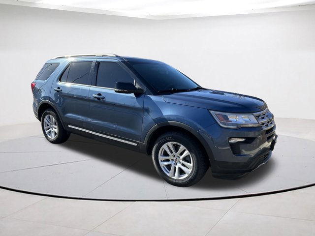 Vehicle image 5 of 28
