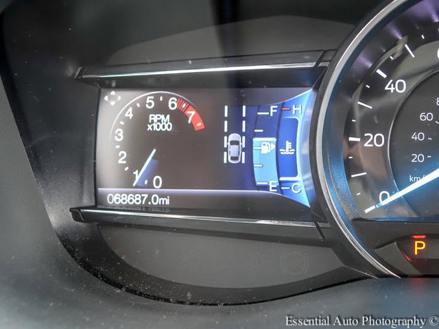 Vehicle image 18 of 32