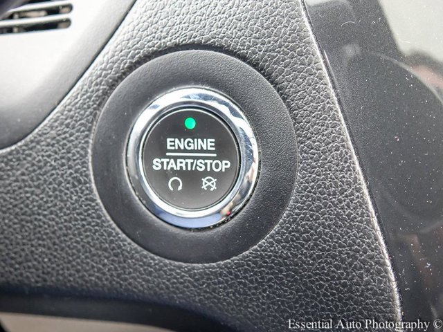 Vehicle image 19 of 32