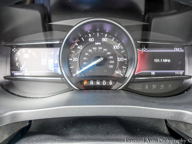 Vehicle image 17 of 32