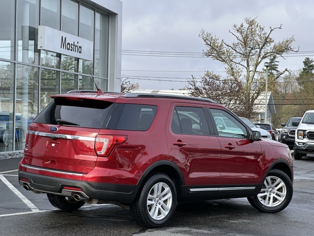 Vehicle image 2 of 32