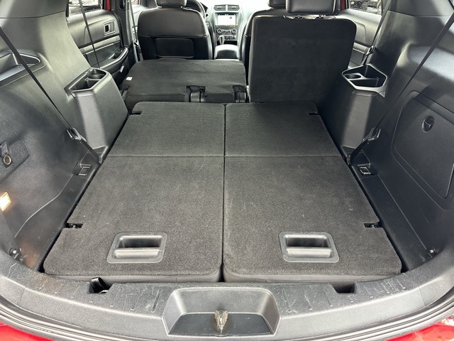Vehicle image 22 of 32