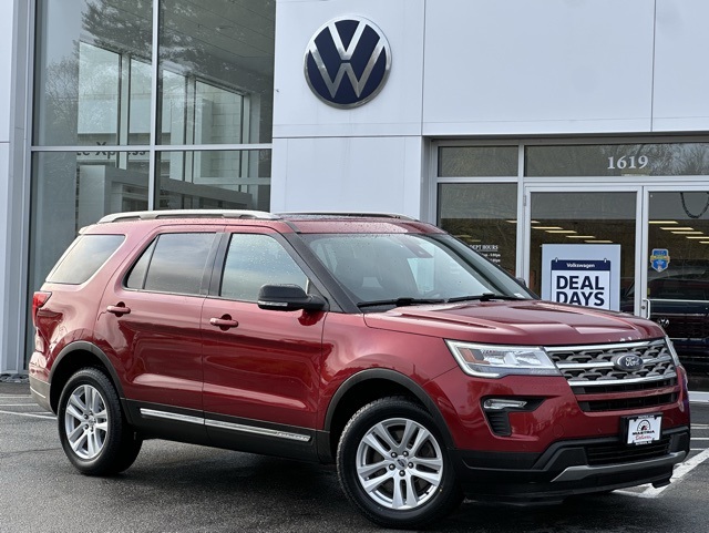 Vehicle image 3 of 32