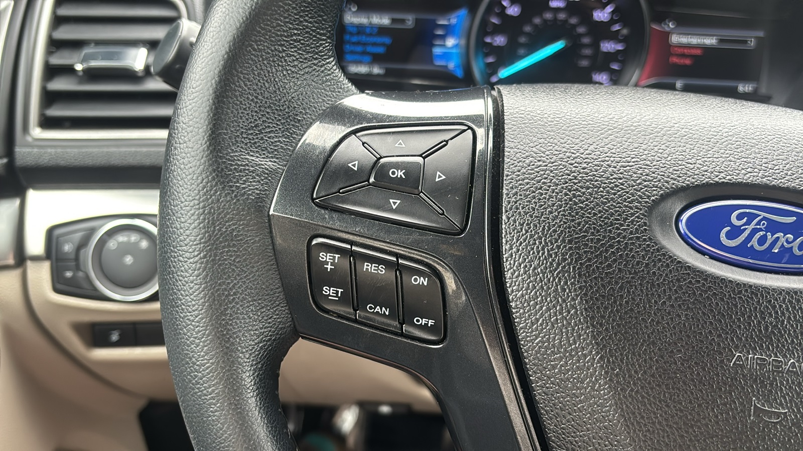 Vehicle image 15 of 31
