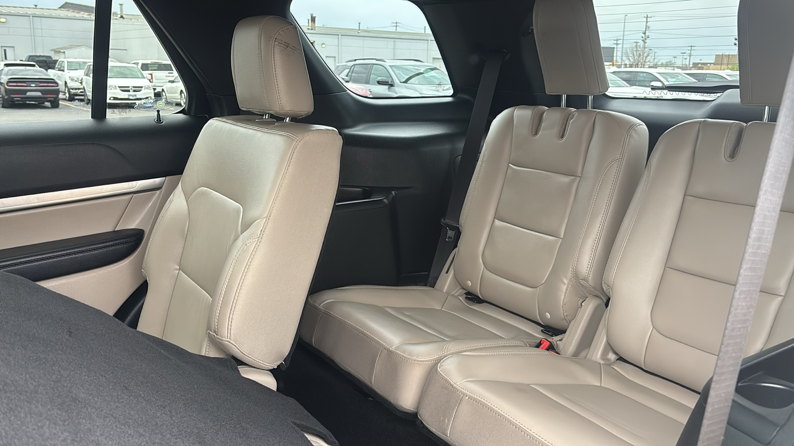 Vehicle image 29 of 31