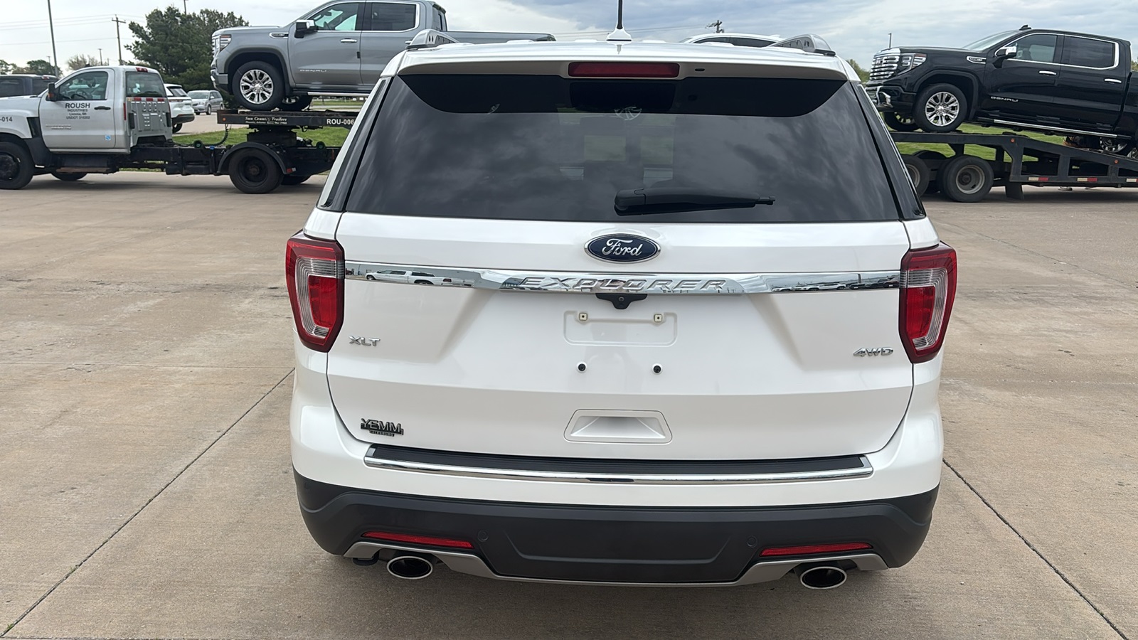 Vehicle image 5 of 31