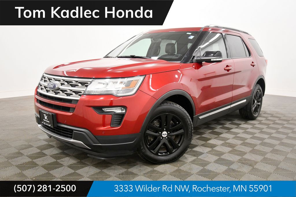 2018 Ford Explorer XLT Image 2 of 31