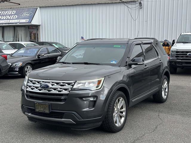 2018 Ford Explorer XLT Image 2 of 116