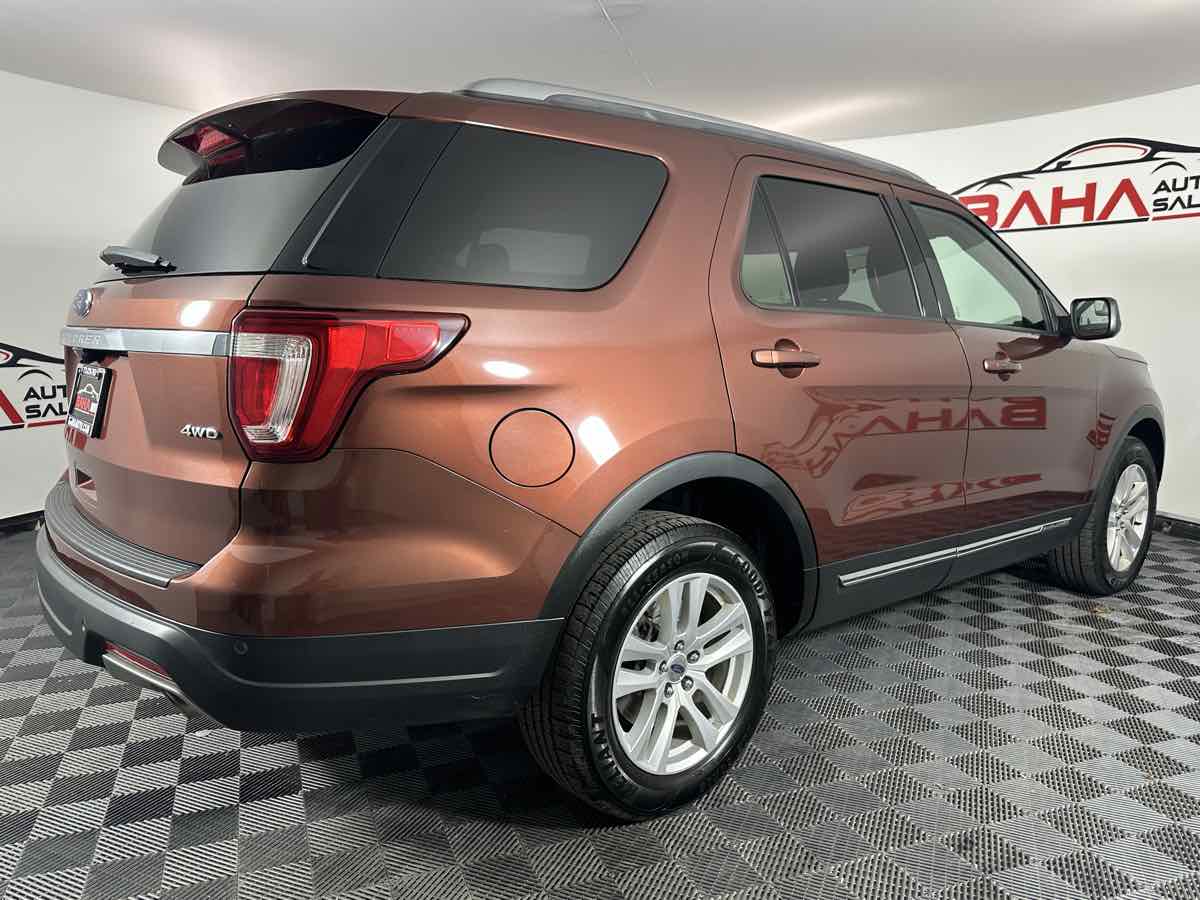 Vehicle image 12 of 43