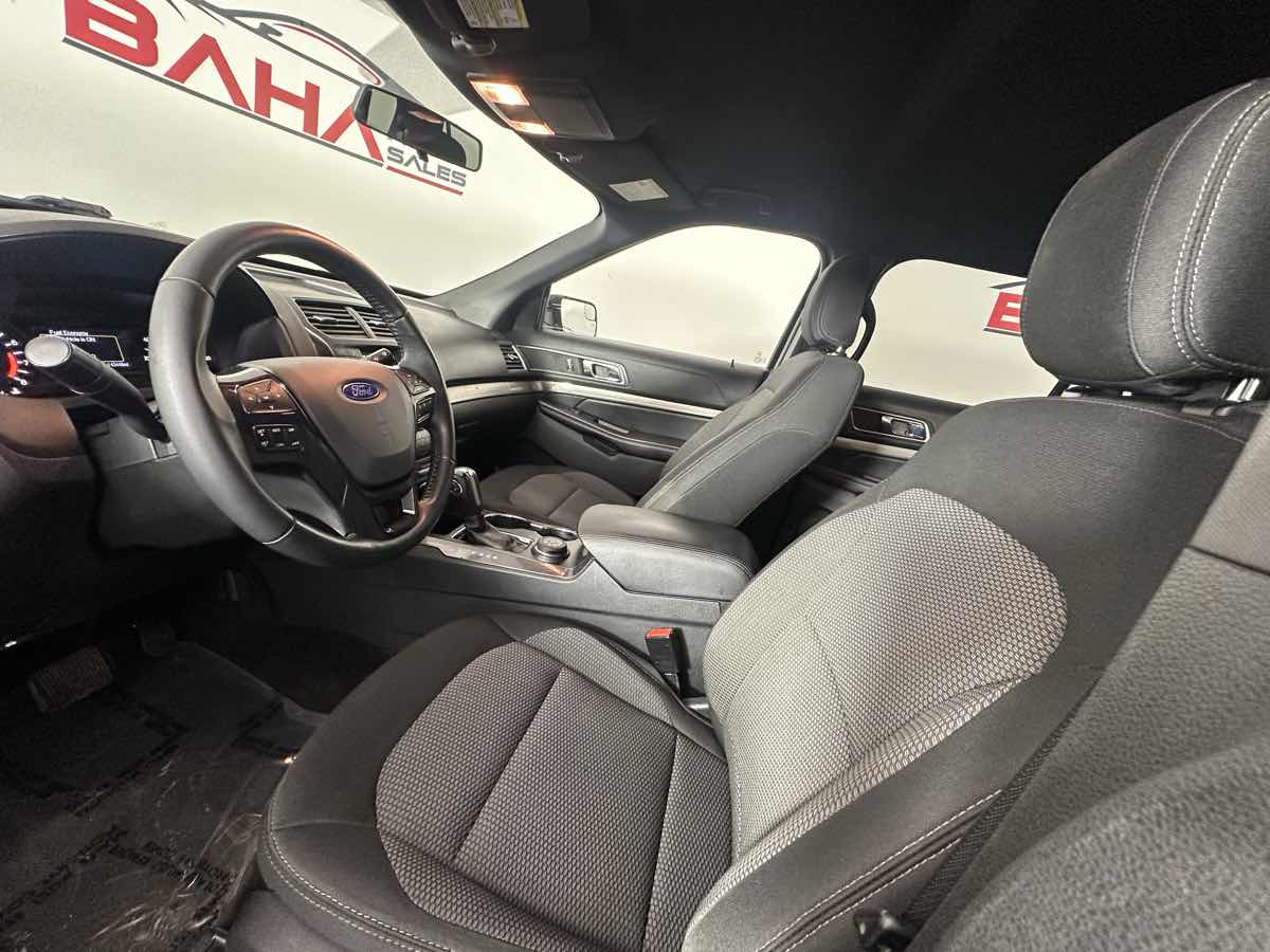 Vehicle image 20 of 43