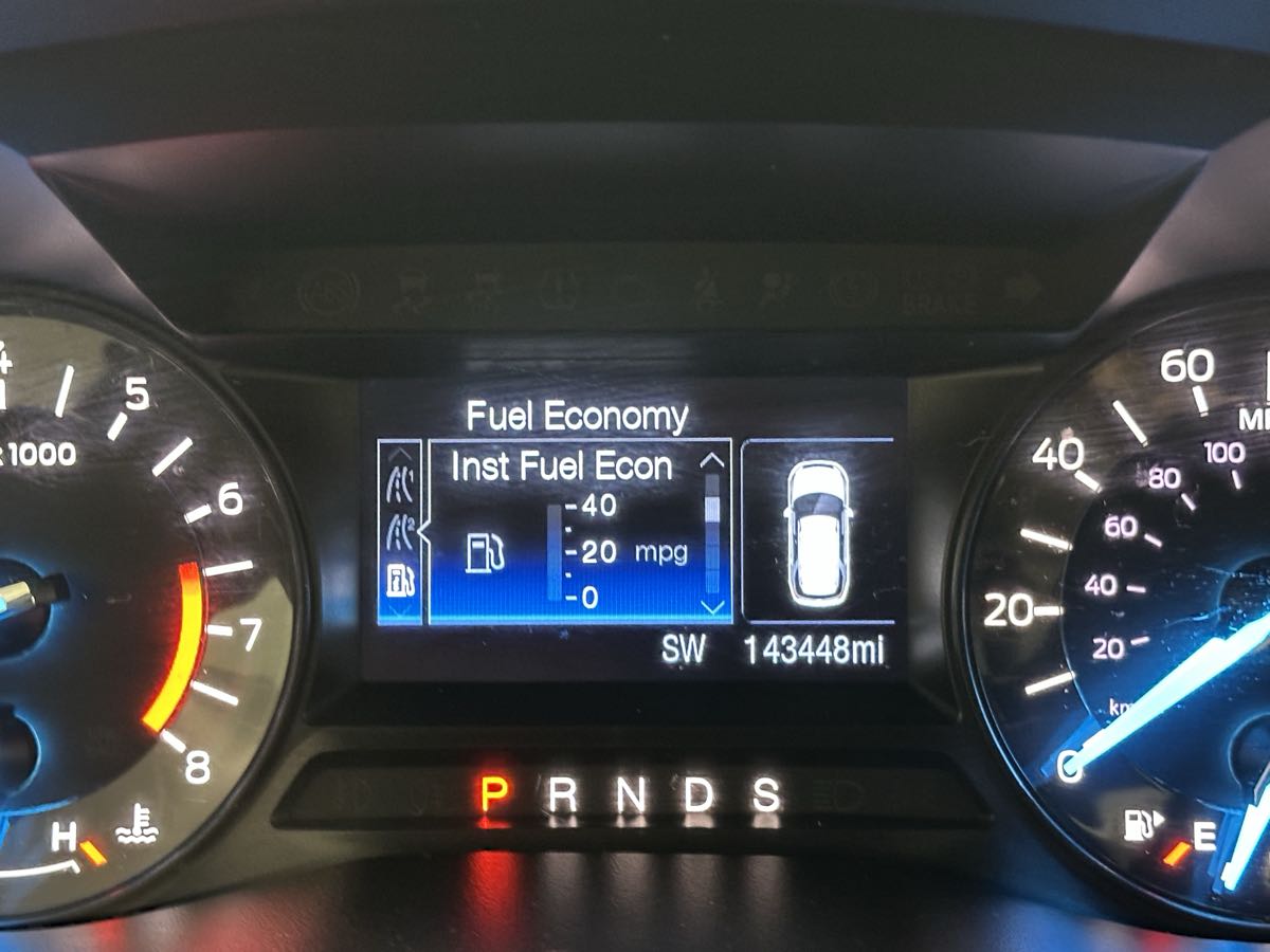 Vehicle image 33 of 43