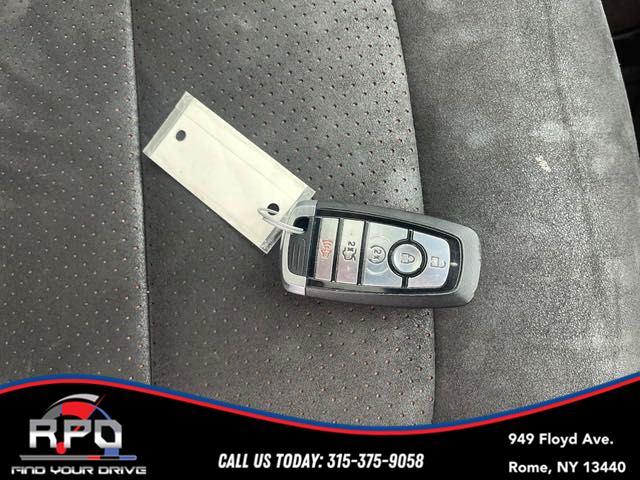 Vehicle image 32 of 32