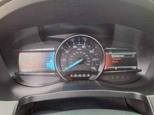 Vehicle image 19 of 25