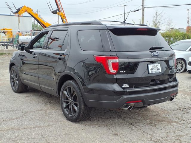 Vehicle image 8 of 25