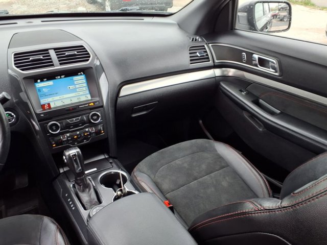 Vehicle image 11 of 25