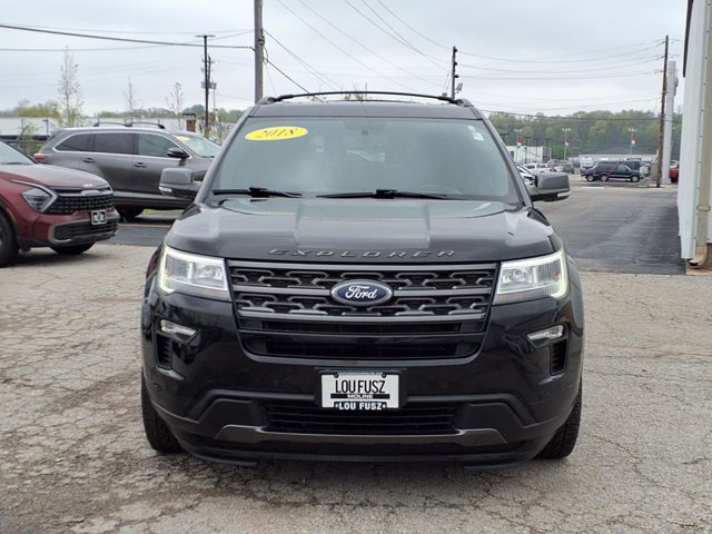 Vehicle image 4 of 25
