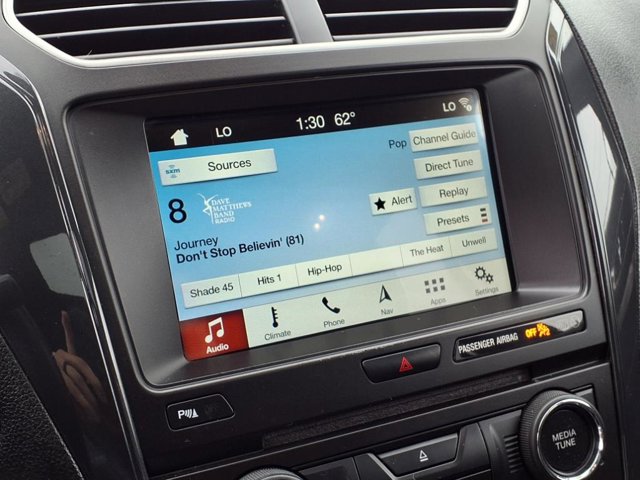 Vehicle image 13 of 25