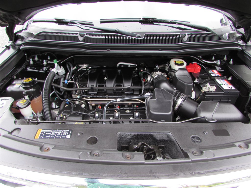 Vehicle image 21 of 22