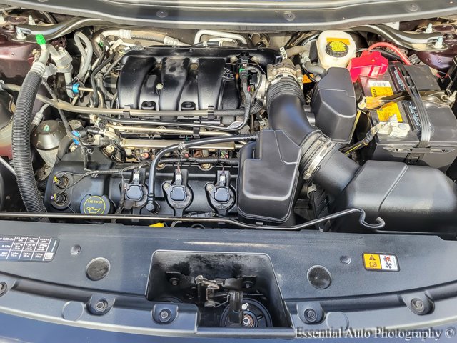 Vehicle image 22 of 24