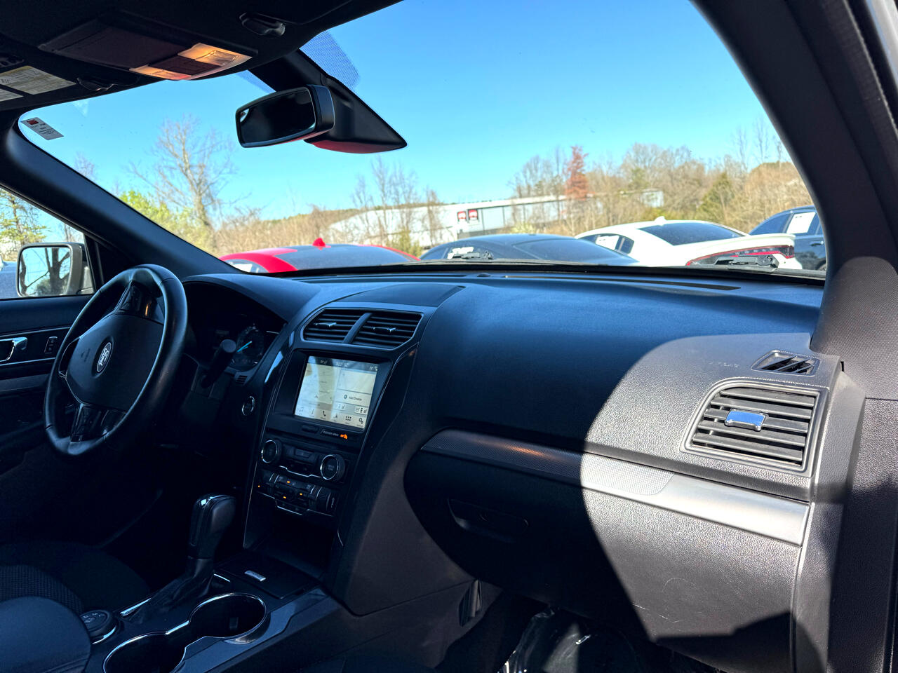 Vehicle image 30 of 93