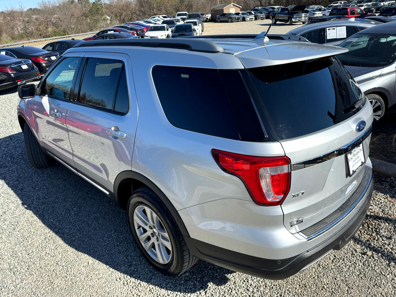 Vehicle image 7 of 93