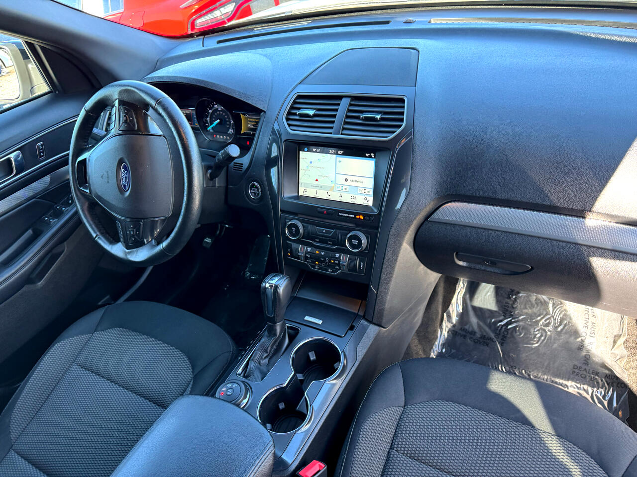 Vehicle image 29 of 93