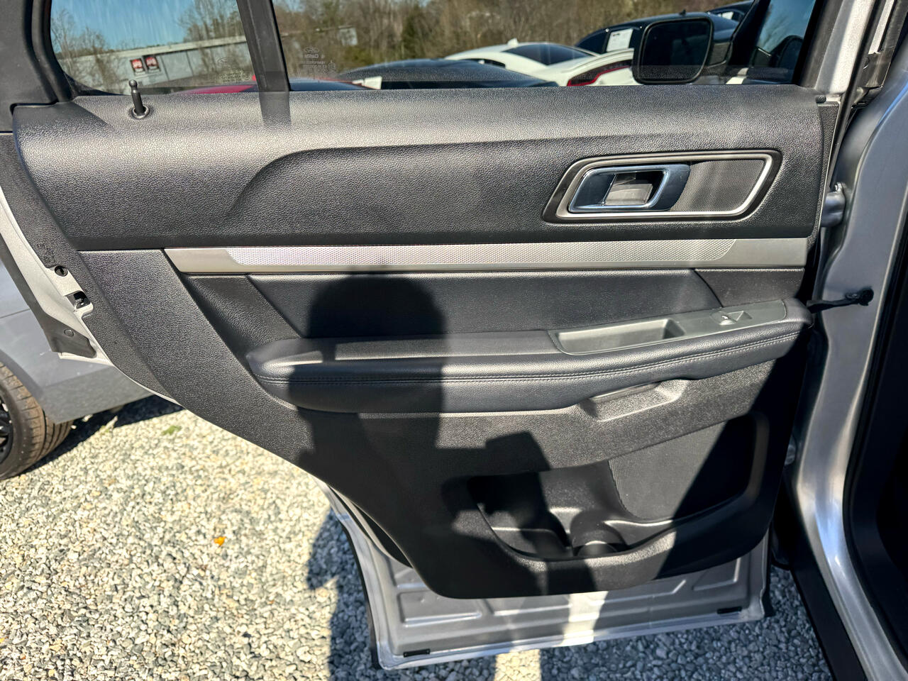 Vehicle image 44 of 93