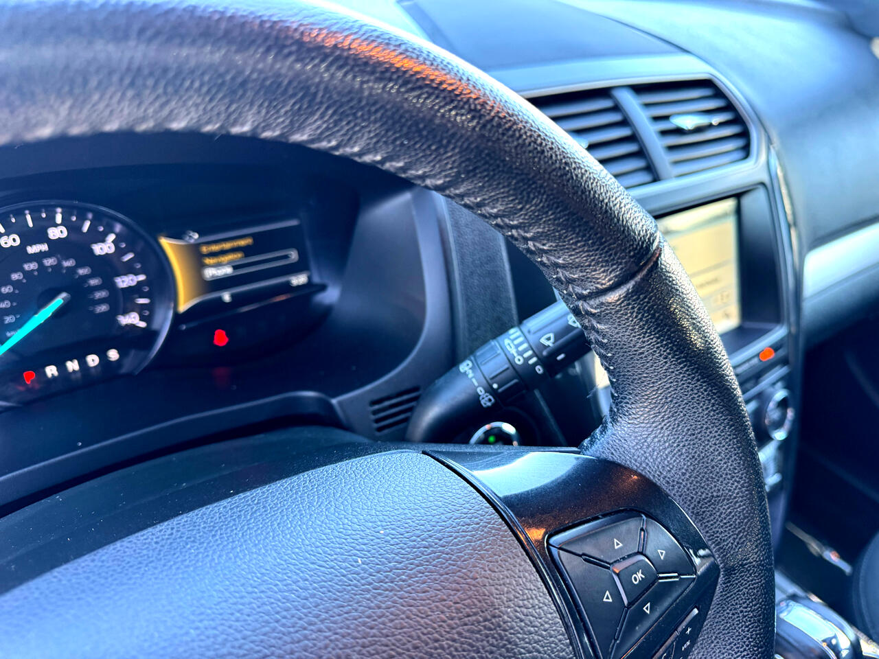 Vehicle image 71 of 93