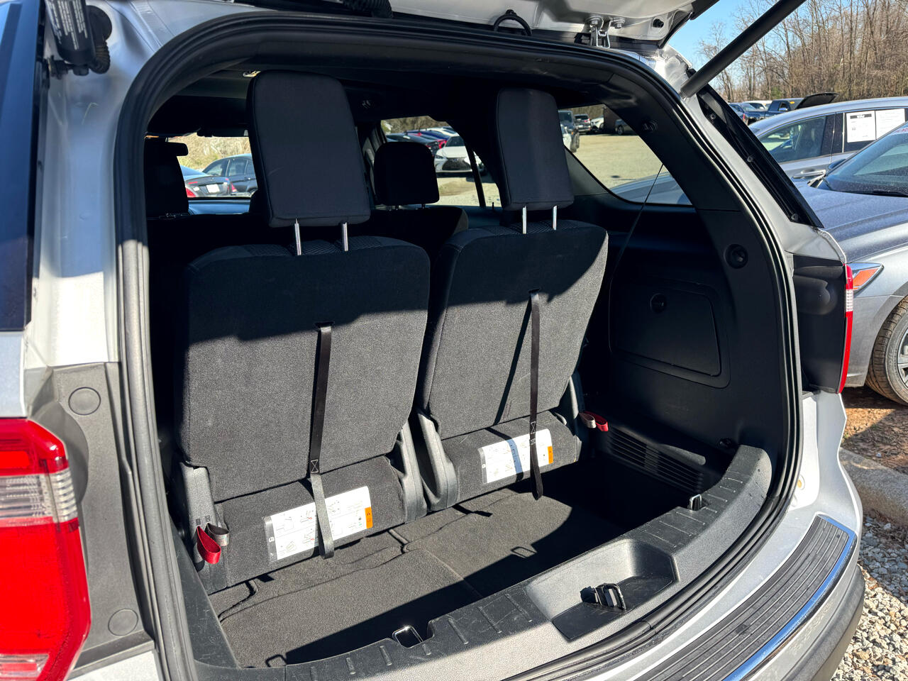 Vehicle image 41 of 93